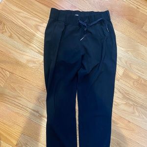 Lululemon Lightweight Swishy Pants - Size 6